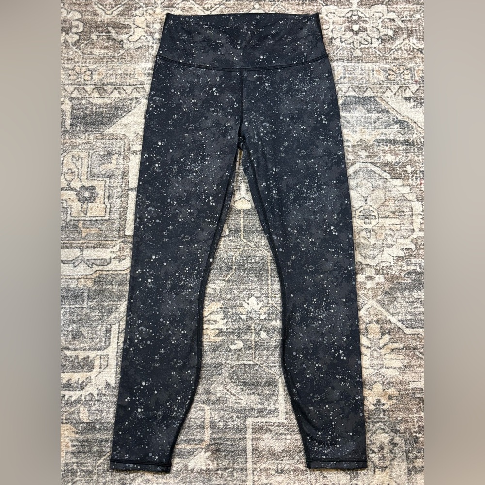 Fabletics Black and White PowerHold Leggings‎ Women’s Size Small (No Tag)